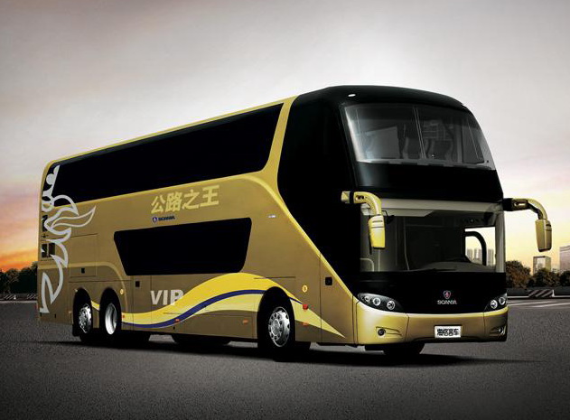 公路之王旅遊大巴.jpg